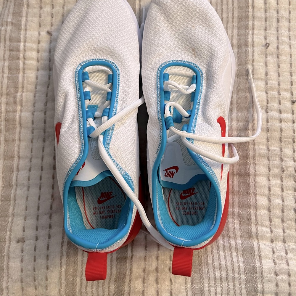 Nike Tennis shoes